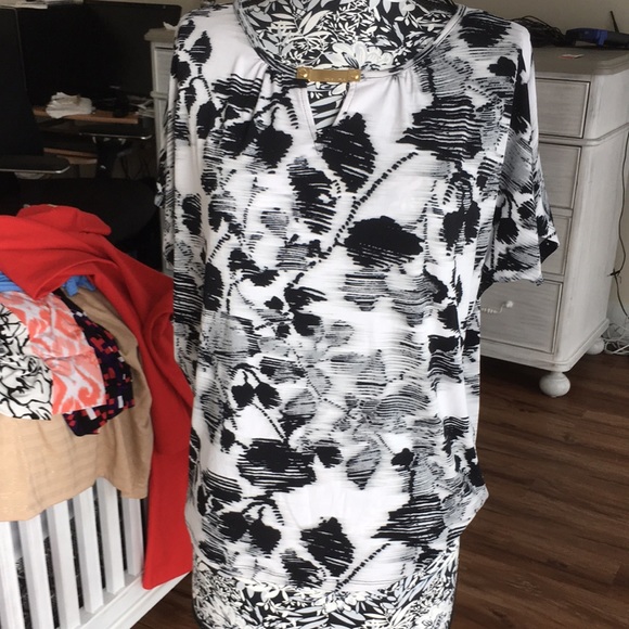 Michael Kors top - Picture 2 of 4